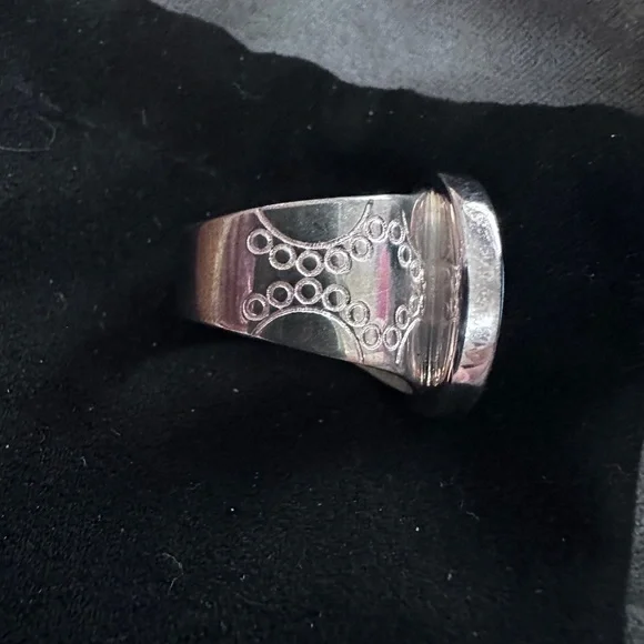 Honeycomb design turquoise ring in sterling silver by Jay King - Picture 10 of 14